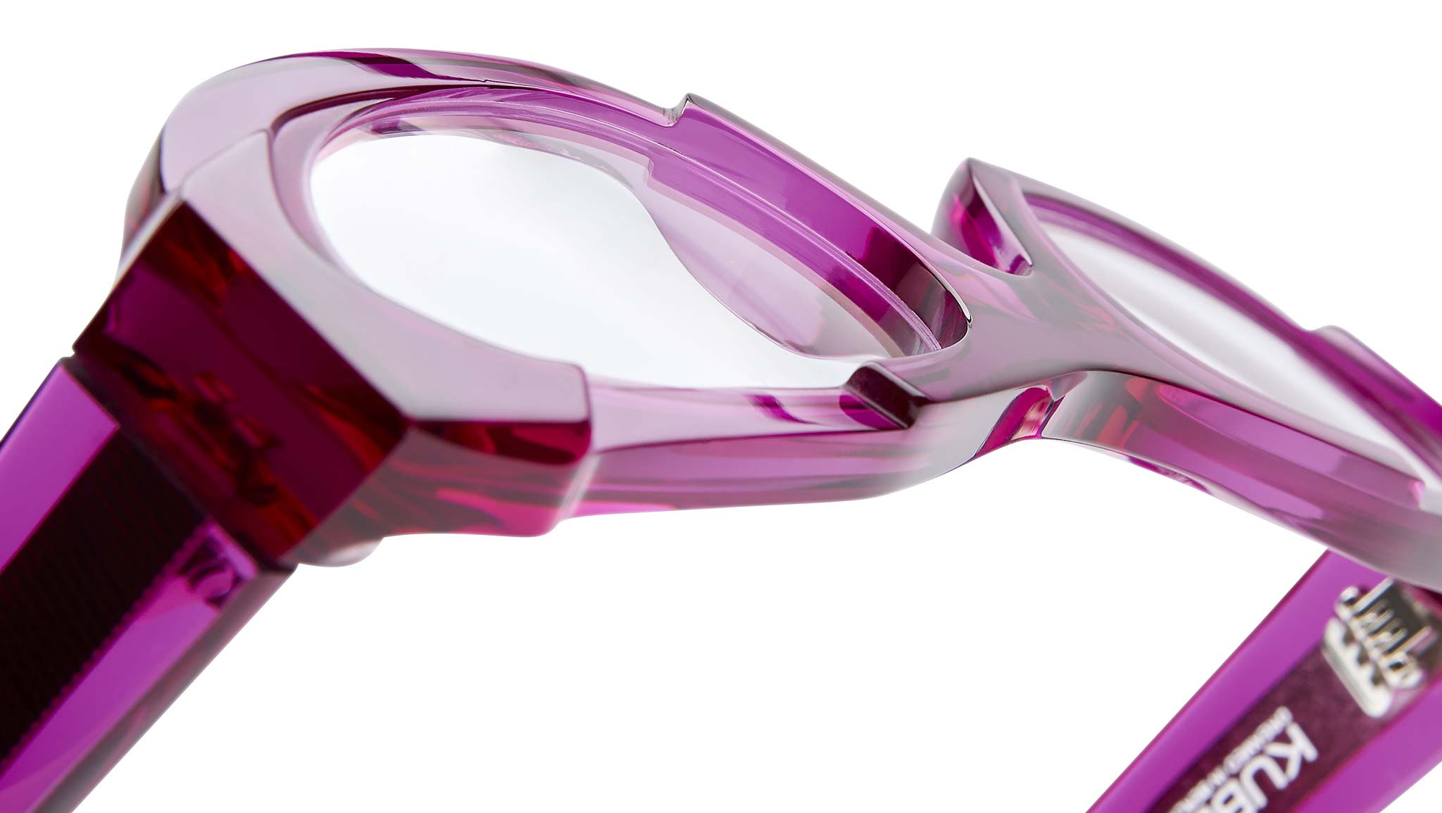 K62 FU Transparent Fuchsia